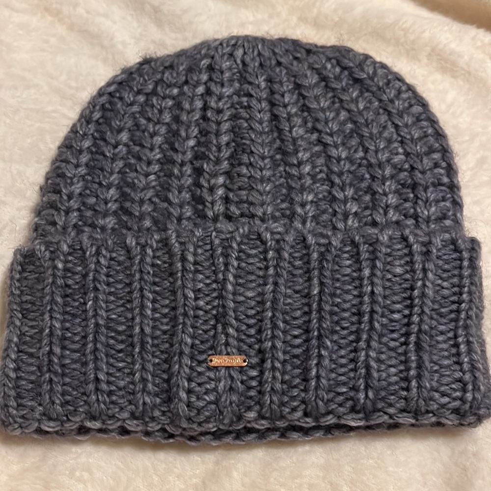 NWT Free People Everything Rosy Beanie Grey with Blue Purple Embroidery Flower - Picture 6 of 10